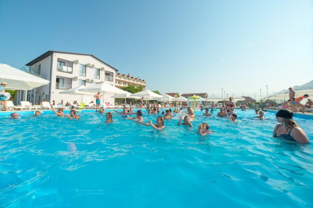Ruta Resort & Event Hotel Zatoka Exteriör bild